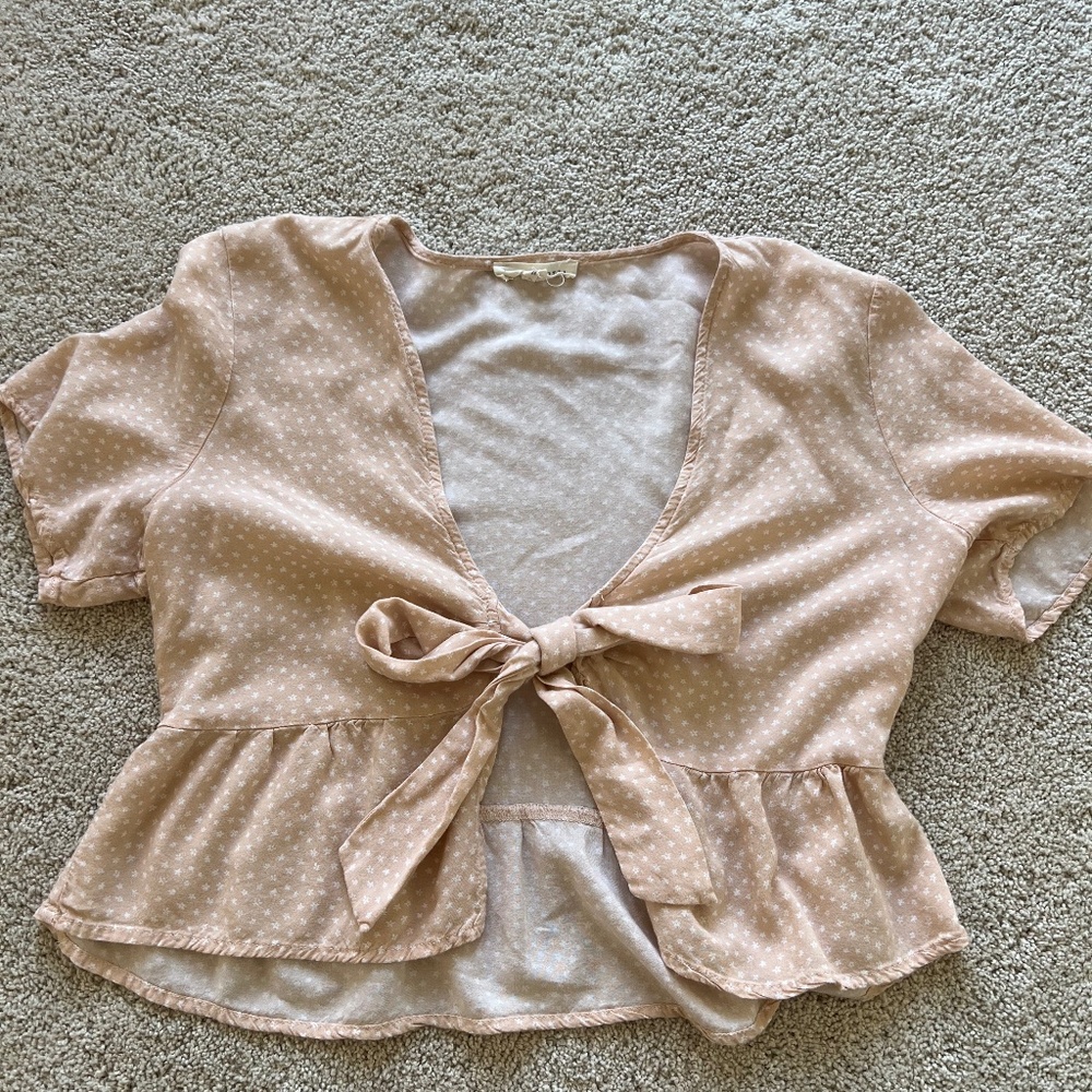 L.A. Hearts short sleeve tie top women’s size small